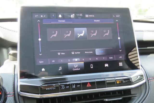 Jeep Compass (2024) thumbnail 25