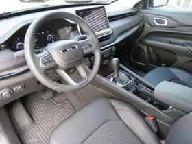 Jeep Compass (2024) thumbnail 8