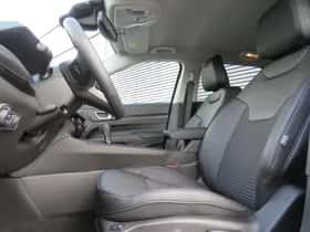 Jeep Compass (2024) thumbnail 9