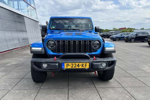 Jeep Wrangler (2022) thumbnail 4