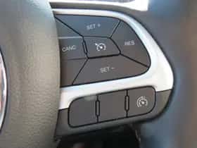 Jeep Compass (2019) thumbnail 16