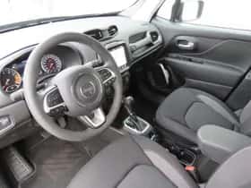 Jeep Renegade (2024) thumbnail 8