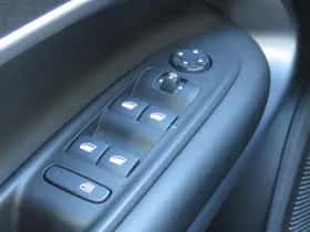 Jeep Avenger (2023) thumbnail 14