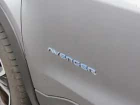 Jeep Avenger (2023) thumbnail 17