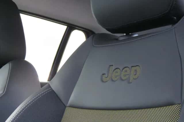 Jeep Avenger (2023) thumbnail 30
