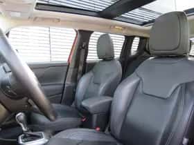 Jeep Renegade (2019) thumbnail 10