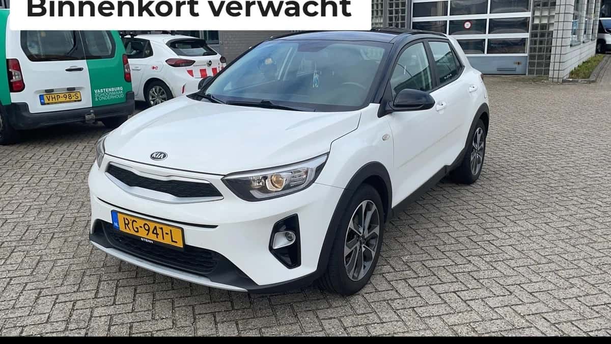 Kia Stonic (2017) — foto 1