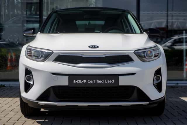 Kia Stonic (2017) thumbnail 2