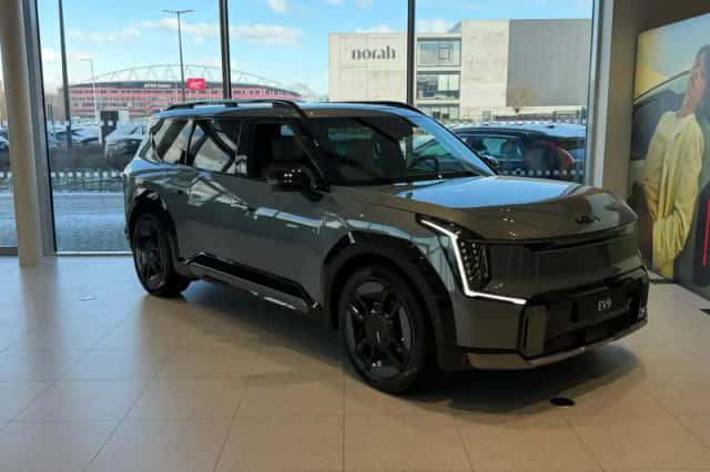 Kia EV9 (2026) thumbnail 4