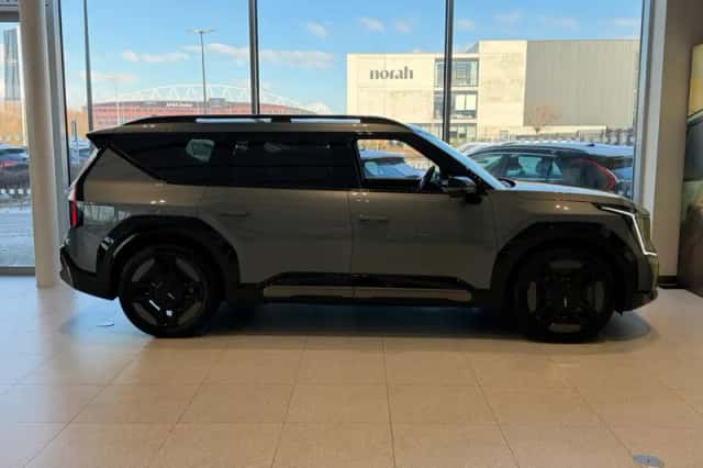 Kia EV9 (2026) thumbnail 5