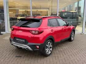 Kia Stonic (2025) thumbnail 4