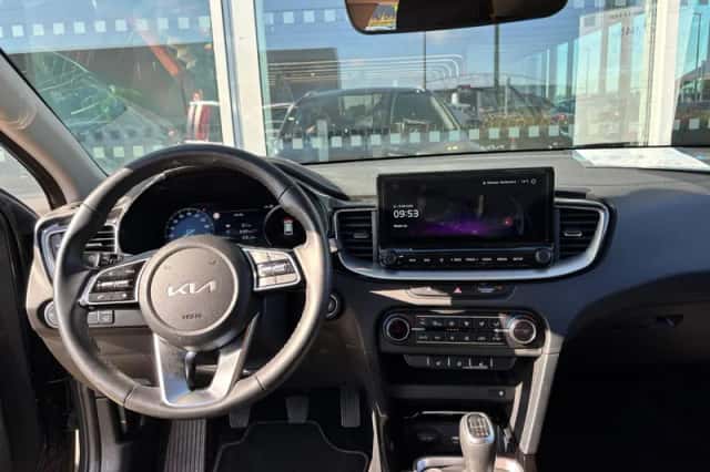 Kia Ceed Sportswagon (2024) thumbnail 9
