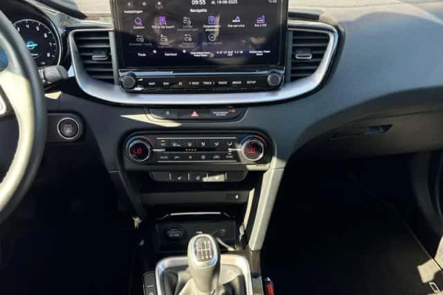 Kia Ceed Sportswagon (2024) thumbnail 10