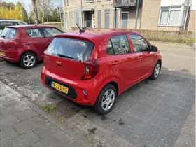 Kia Picanto (2021) thumbnail 2