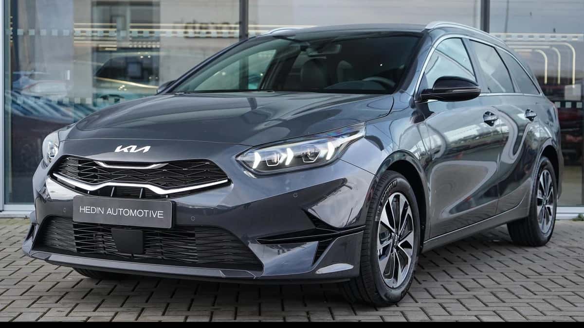 Kia Ceed Sportswagon (2025) — foto 1