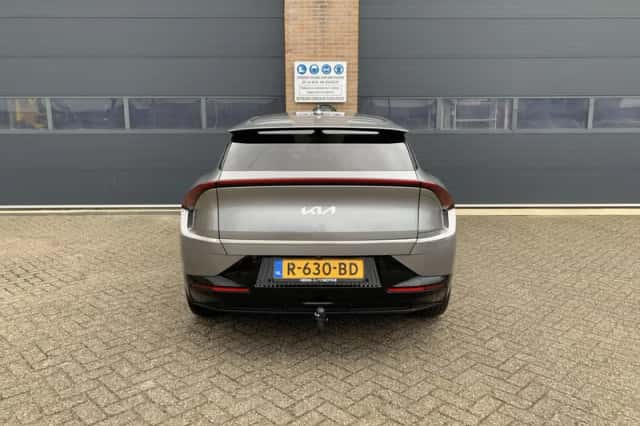 Kia EV6 (2022) thumbnail 6