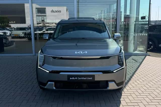 Kia EV9 (2024) thumbnail 2
