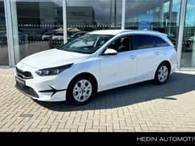 Kia Ceed Sportswagon (2024) thumbnail 1