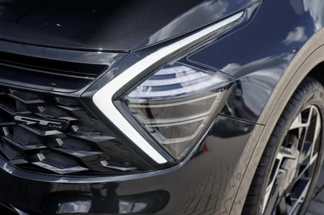 Kia Sportage (2023) thumbnail 4