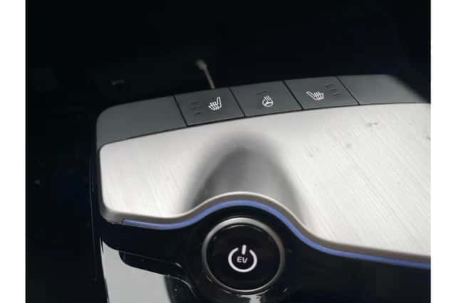 Kia EV6 (2022) thumbnail 9
