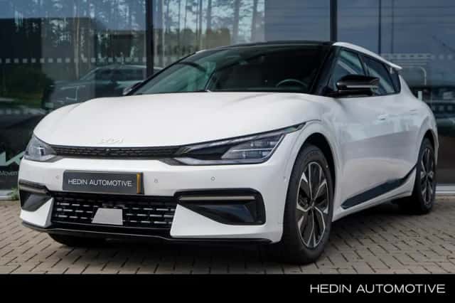 Kia EV6 (2022) thumbnail 1