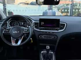 Kia Ceed Sportswagon (2023) thumbnail 15