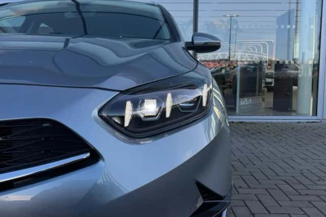 Kia Ceed Sportswagon (2023) thumbnail 3
