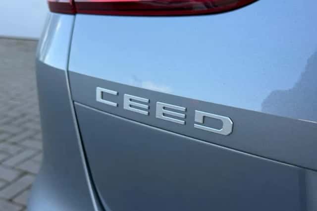Kia Ceed Sportswagon (2023) thumbnail 10