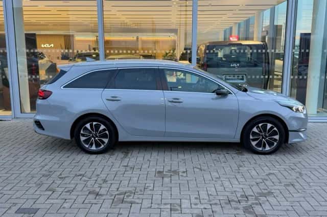 Kia Ceed Sportswagon (2025) thumbnail 4