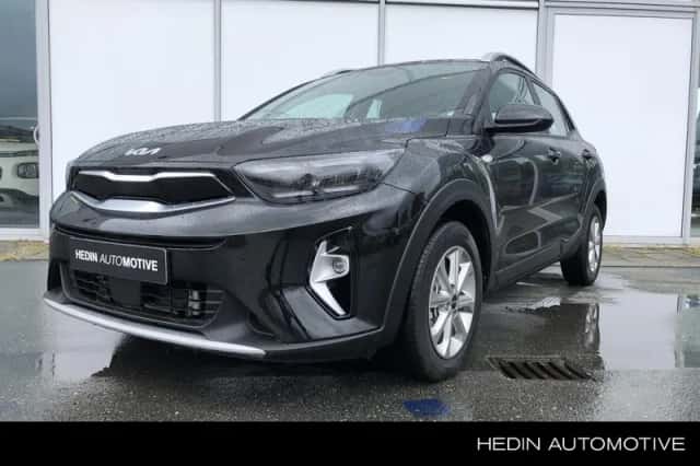 Kia Stonic (2024) thumbnail 1