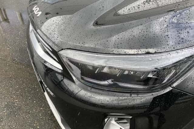 Kia Stonic (2024) thumbnail 3