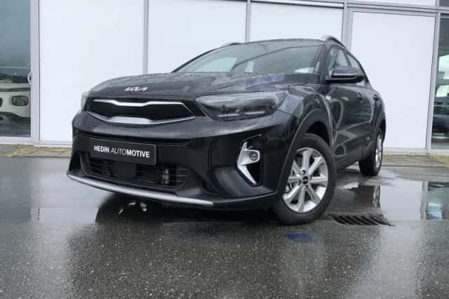 Kia Stonic (2024) thumbnail 4