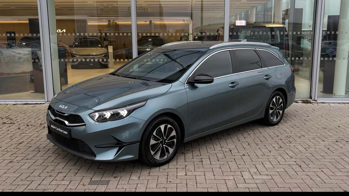Kia Ceed Sportswagon (2025) — foto 1