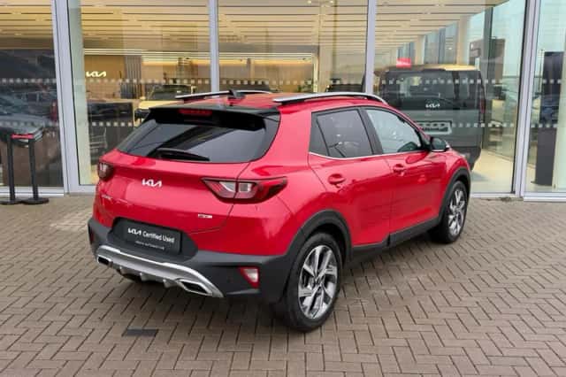 Kia Stonic (2025) thumbnail 4