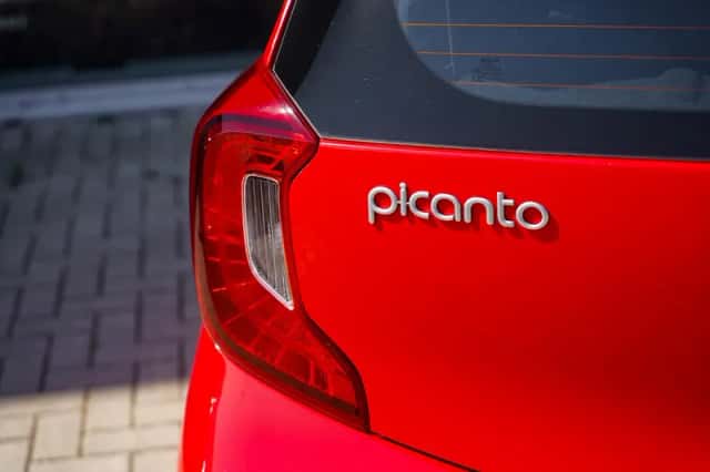 Kia Picanto (2022) thumbnail 5