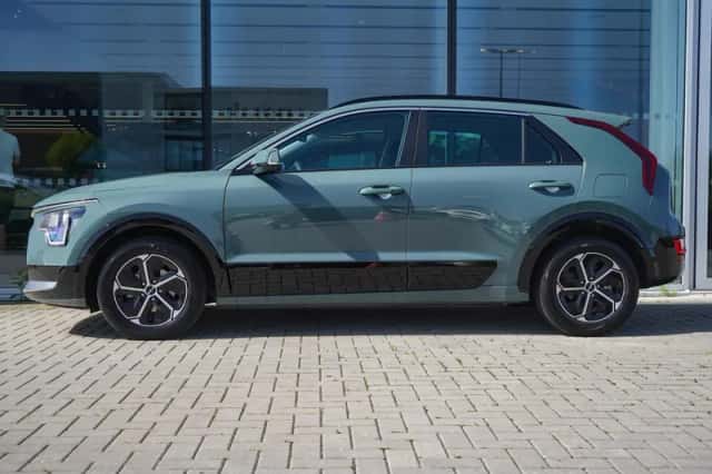 Kia Niro (2025) thumbnail 3