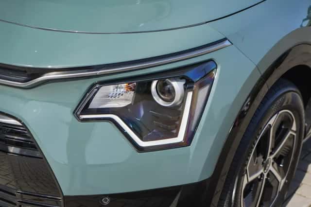 Kia Niro (2025) thumbnail 4