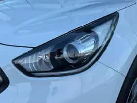 Kia Niro (2019) thumbnail 2