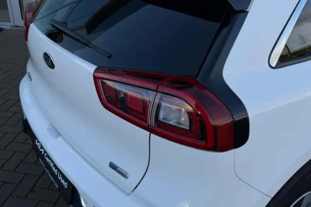 Kia Niro (2019) thumbnail 8