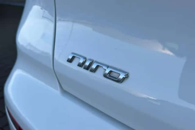 Kia Niro (2019) thumbnail 10