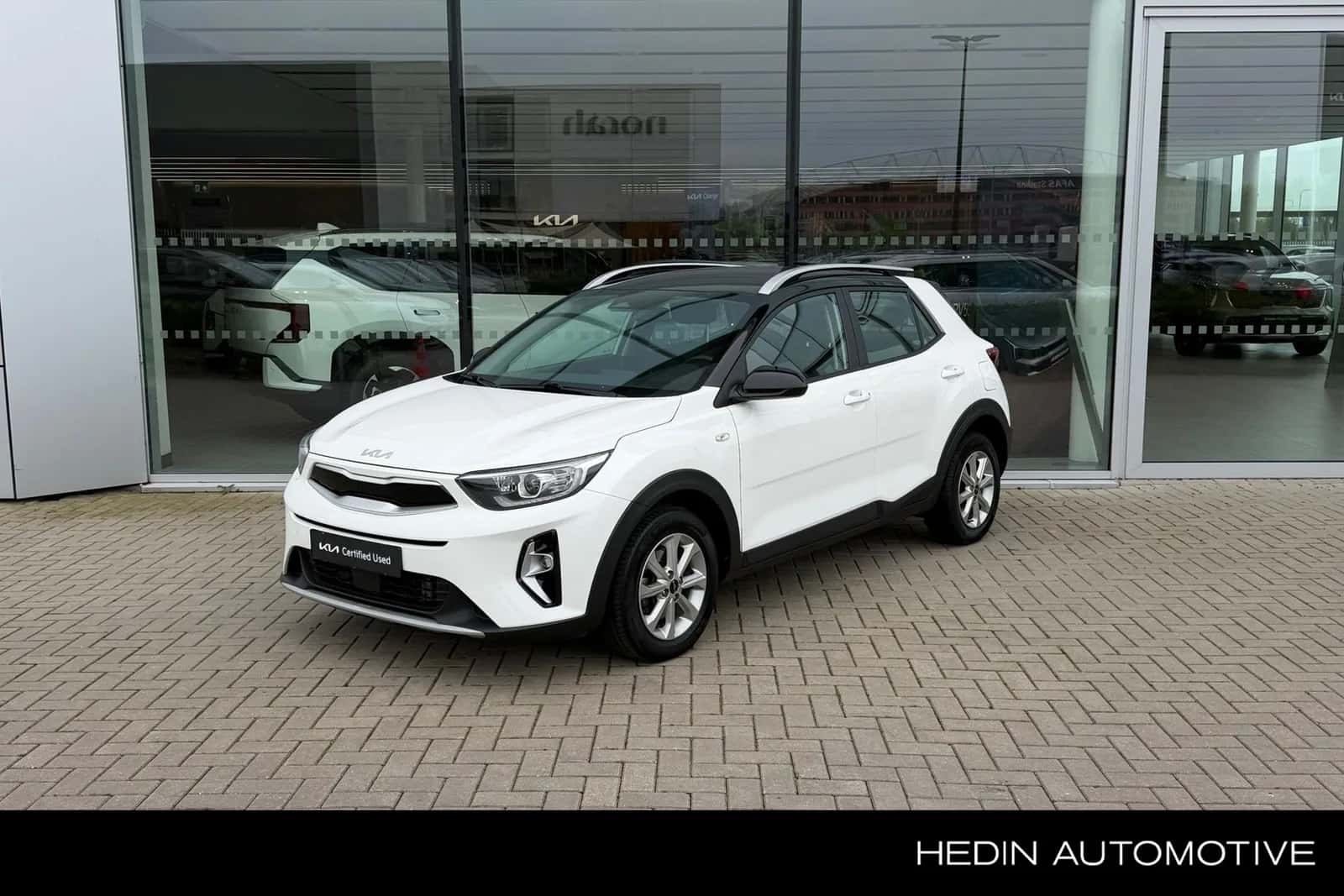 Kia Stonic (2022) — foto 1