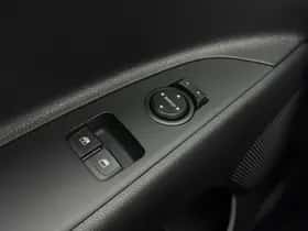 Kia Stonic (2022) thumbnail 16