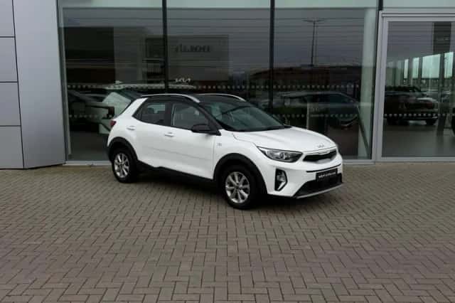 Kia Stonic (2022) thumbnail 4