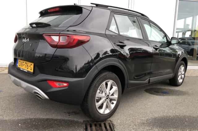 Kia Stonic (2024) thumbnail 7