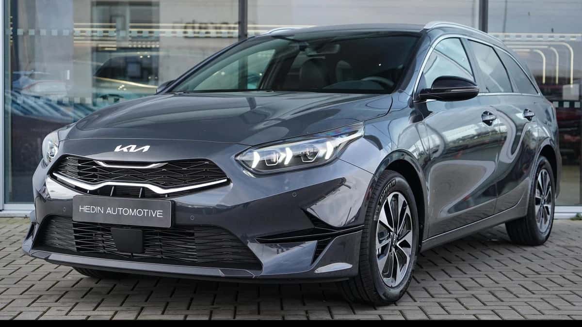 Kia Ceed Sportswagon (2025) — foto 1