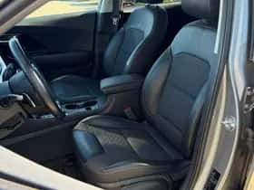 Kia Niro (2020) thumbnail 12