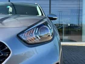 Kia Niro (2020) thumbnail 3