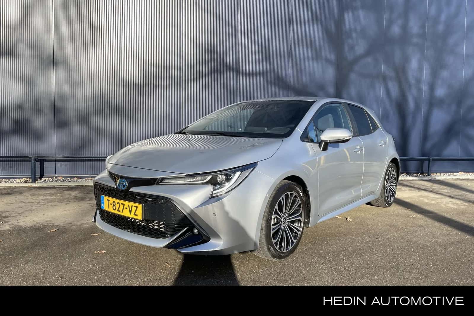 Toyota Corolla (2023) — foto 1