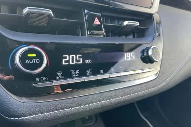 Toyota Corolla (2023) thumbnail 17
