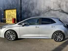 Toyota Corolla (2023) thumbnail 3